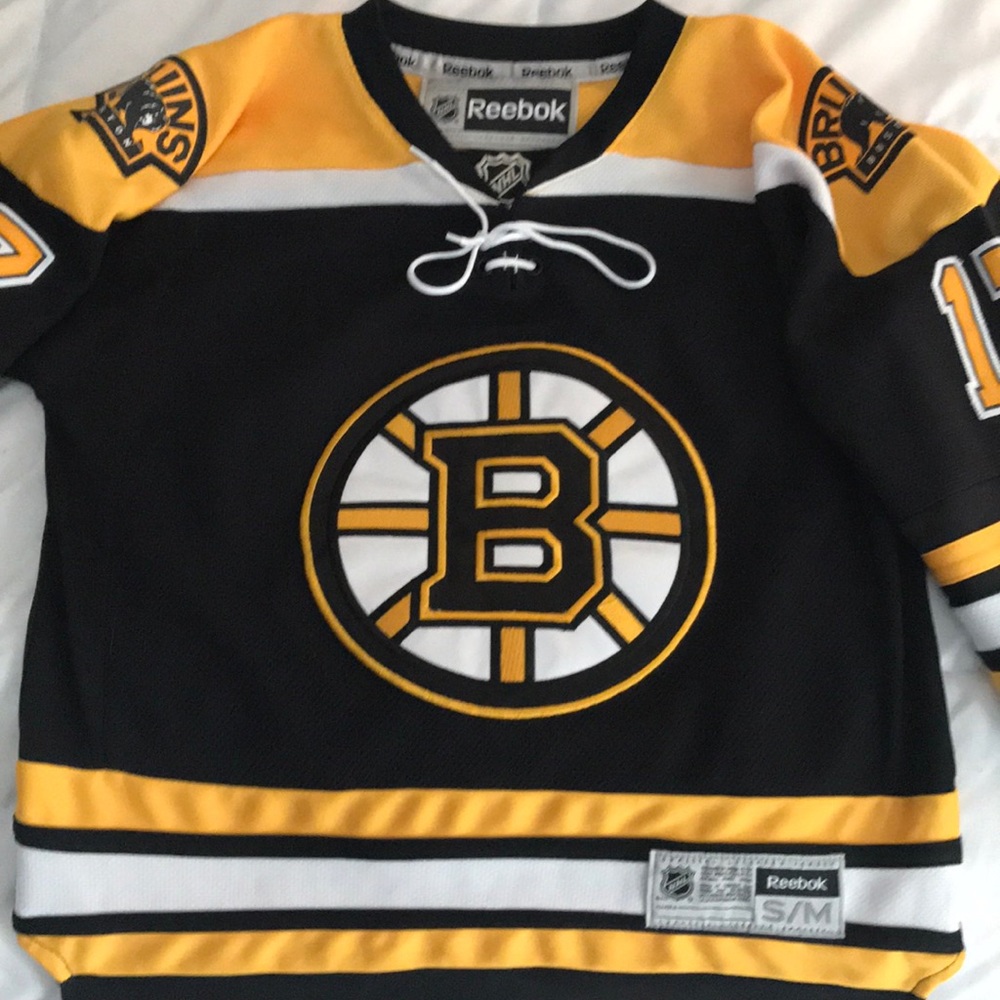 Youth hockey shirt